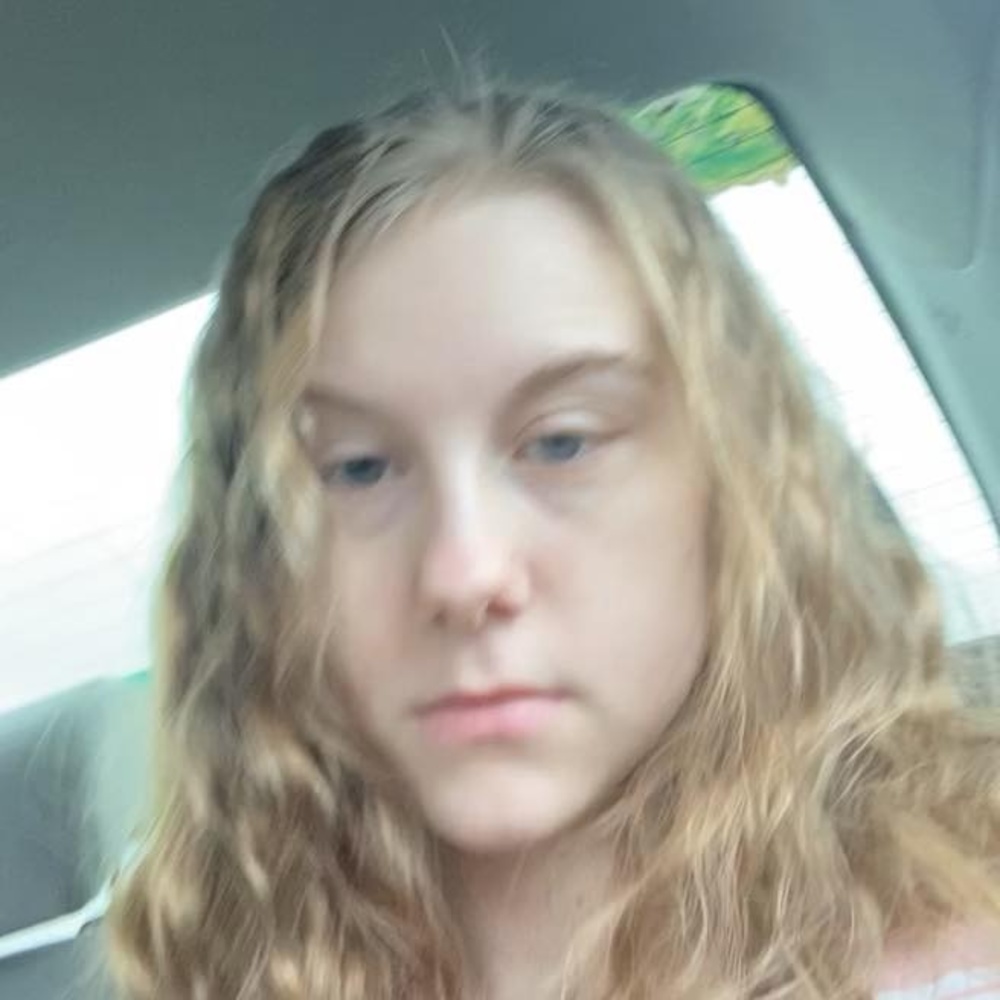 Meet your Posher, Makayla